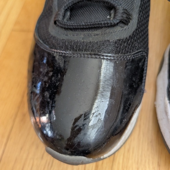 Nike Black White Air Jordan 11 CMFT Low Sneakers - Picture 10 of 15